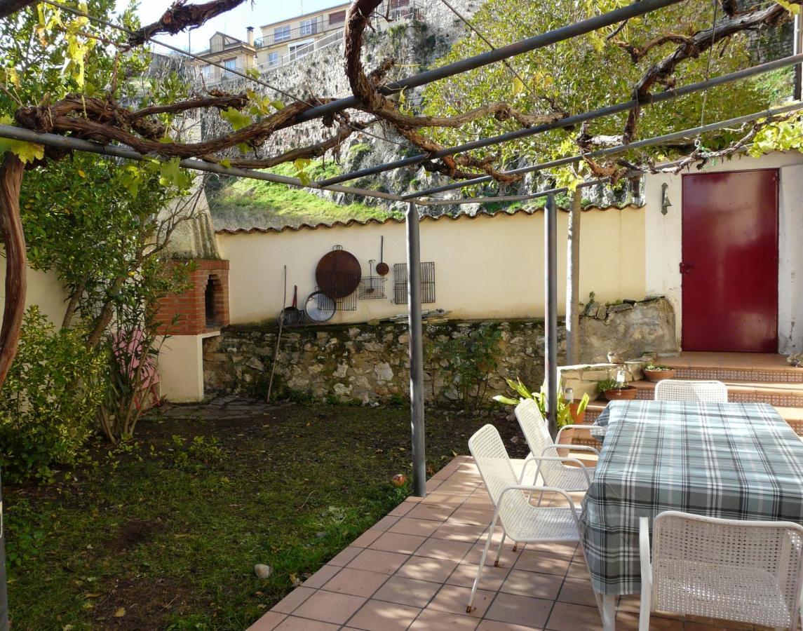 Casa Las Vinas Fuentiduena Exteriér fotografie